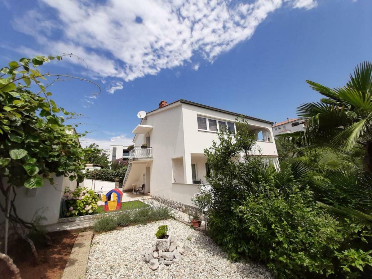 Studio Lea Krk Town Exterior foto